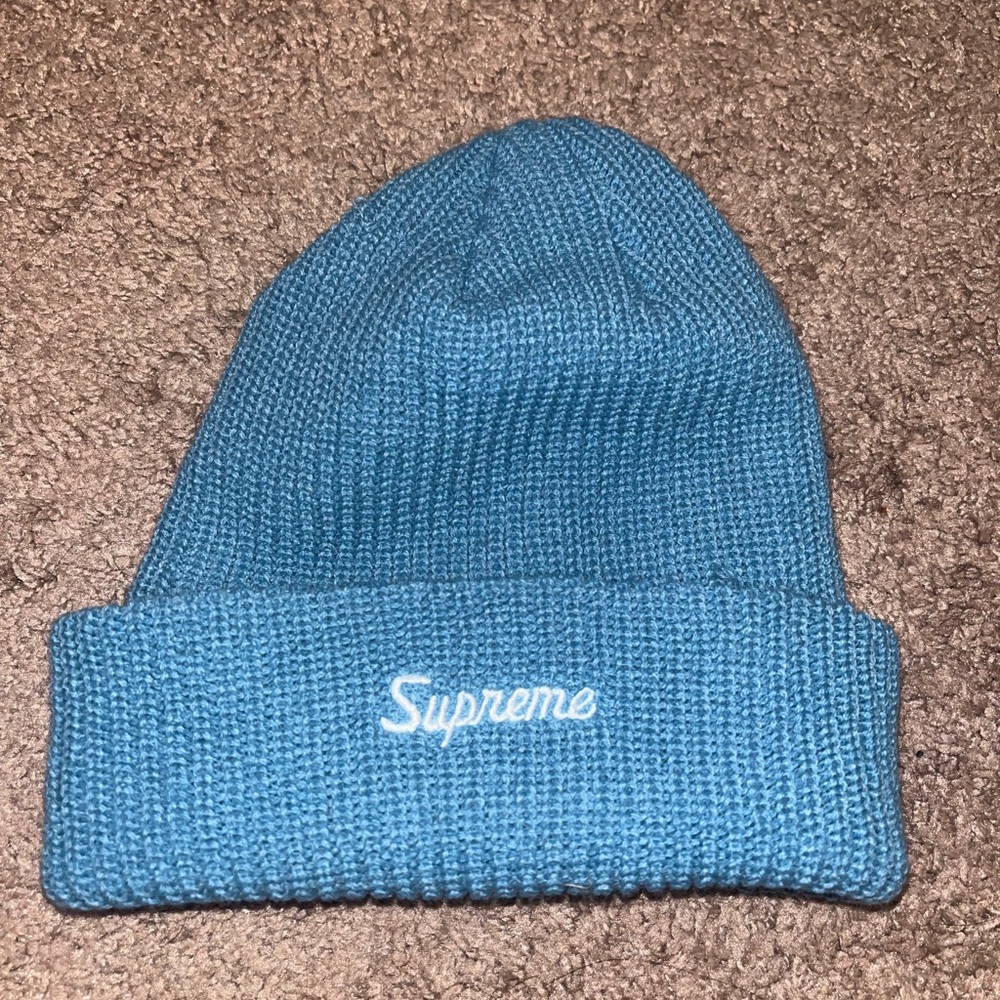 Supreme (New York) Teal Knit Hat